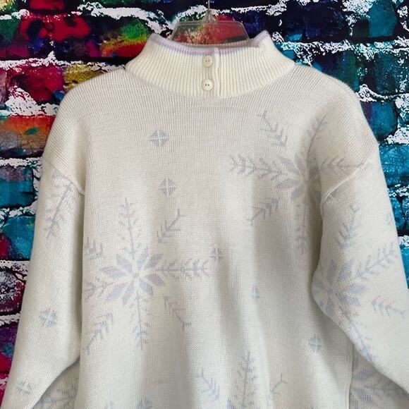 Vintage Eileen Mock Neck  snowflake Pullover sweater Size Medium - Picture 6 of 8
